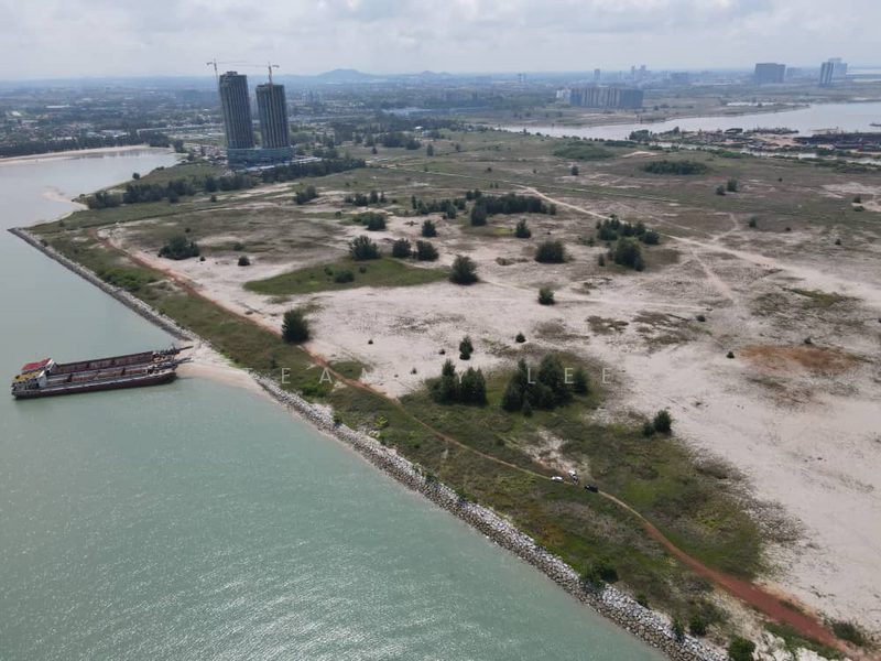 Untuk Dijual - 9.71 Acres Commercial Land Beside Klebang Beach Melaka
