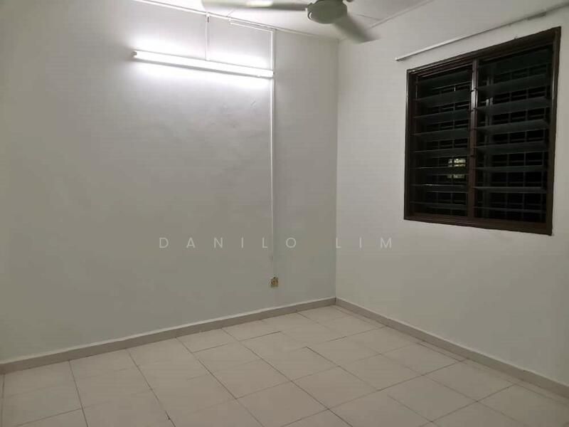 For Sale - Damai Perdana, 15x55, Well Maintained, Low Price