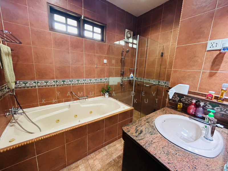 For Sale - Bungalow at Jalan Ipoh