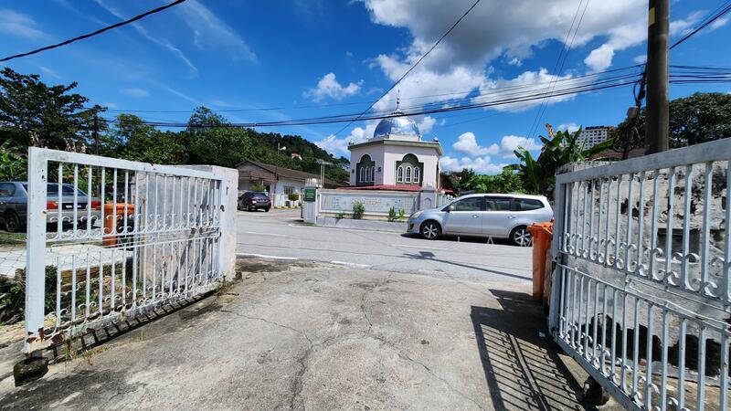 Untuk Dijual - LOT BANGUNAN+LOKASI STATEGIK+1/2 EKAR+PINGGIR KL