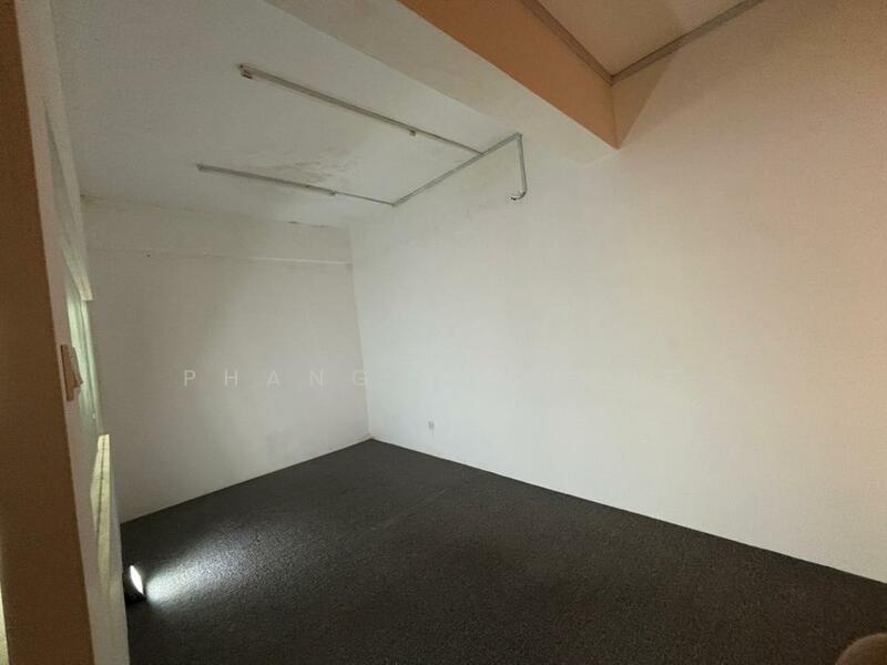 For Rent - Taman Molek