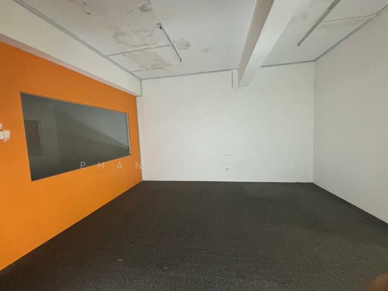 For Rent - Taman Molek