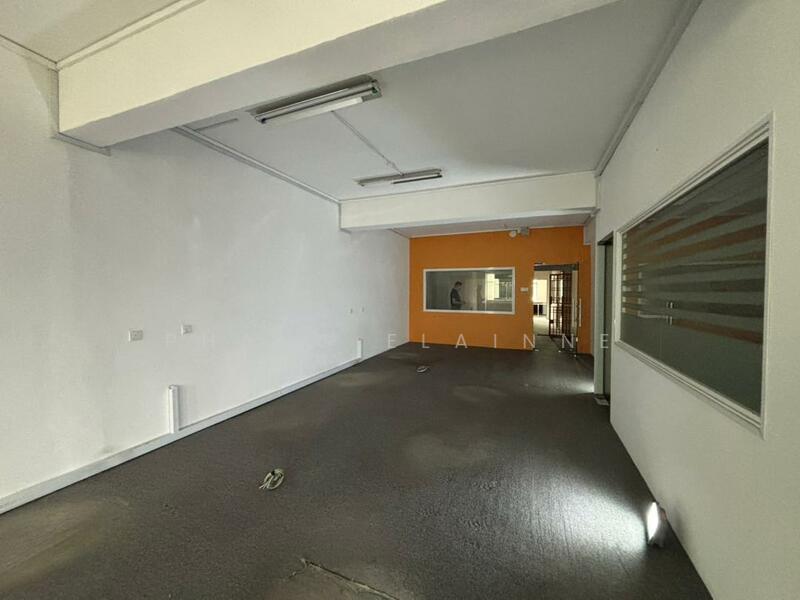 For Rent - Taman Molek