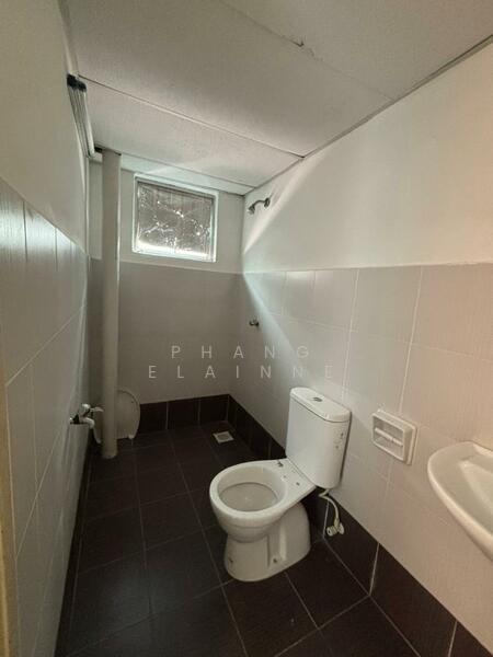 For Rent - Taman Molek