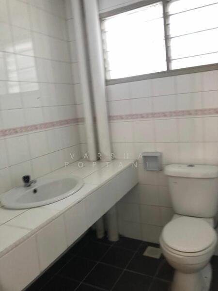 Untuk Disewa - Menara Pelangi