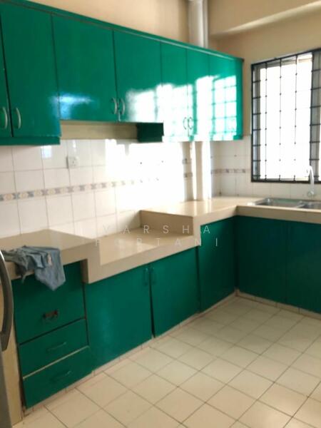 Untuk Disewa - Menara Pelangi