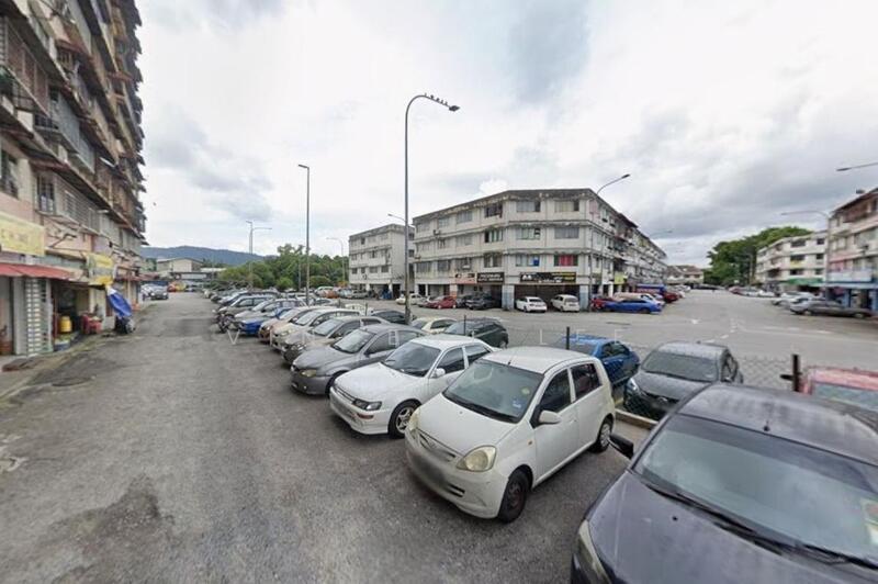 Untuk Dijual - Gnd Floor Shop Apartment for Sale at Pandan Cahaya