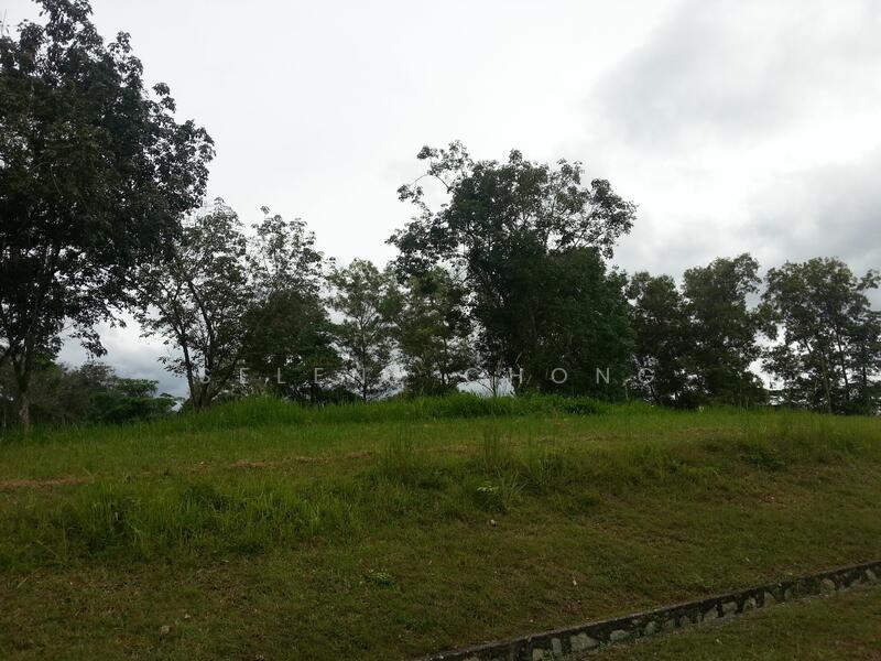 For Sale - Bungalow Land at College Heights Garden Resort