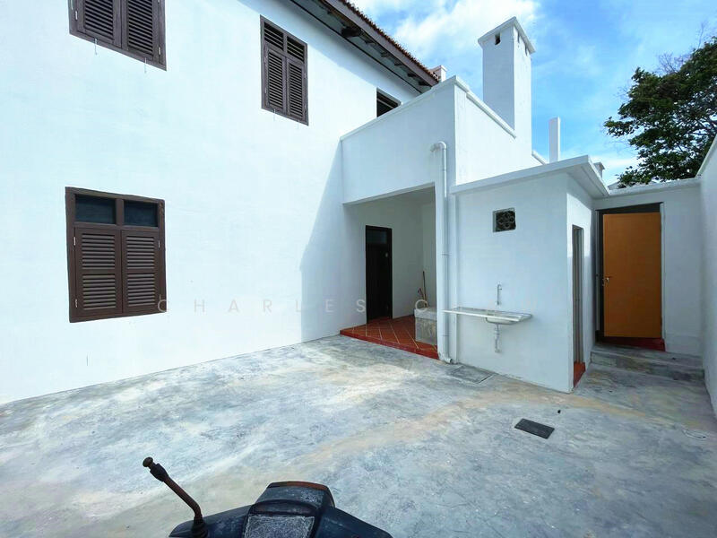 For Rent - Lebuh Chulia 2 Sty Shophouse 1930 Sq.ft Georgetown Off Love Lane