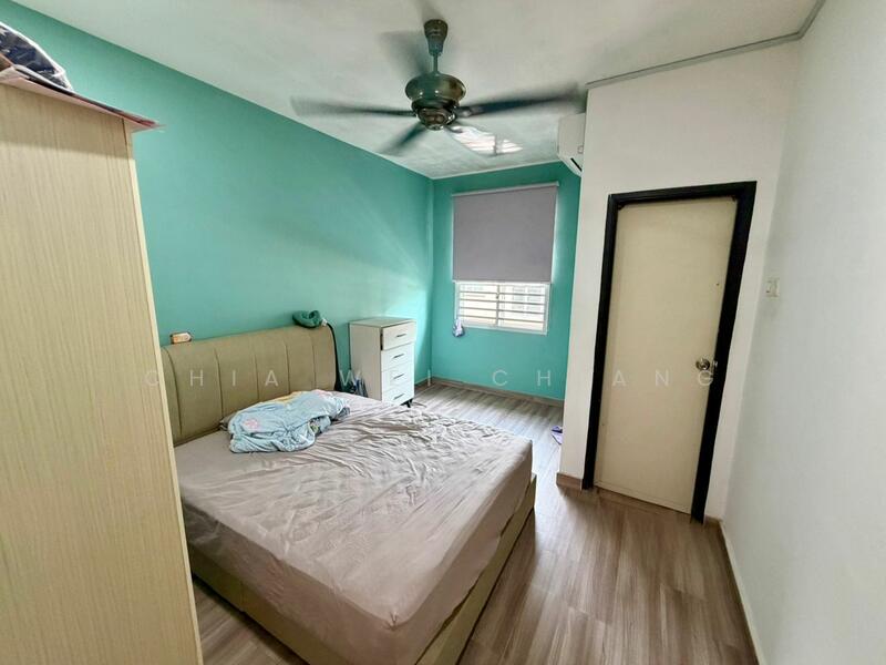 For Sale - Taman Kempas Indah