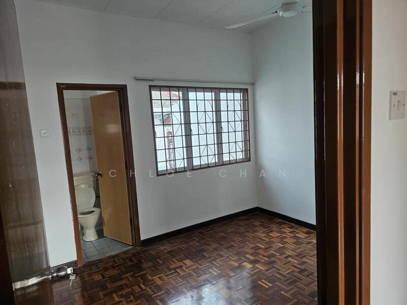 Untuk Disewa - 2-storey Terrace House at Saujana Impian