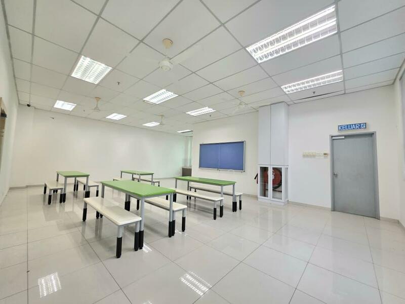 For Rent - Taman Kempas