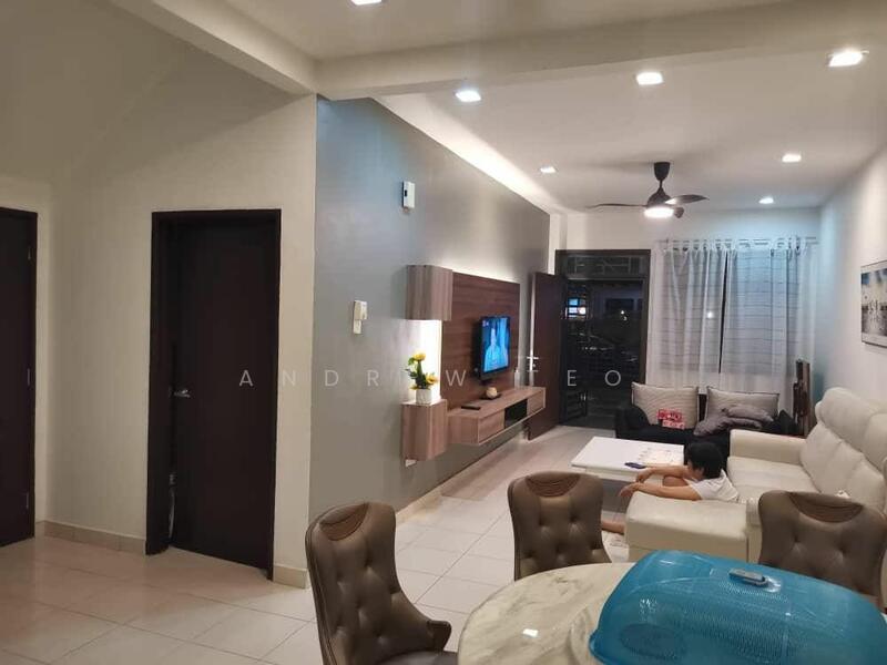 For Sale - Taman Molek Tamans Moleks