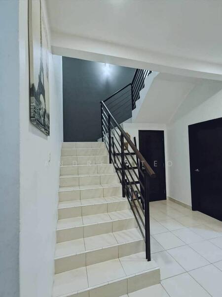 For Sale - Taman Molek Tamans Moleks