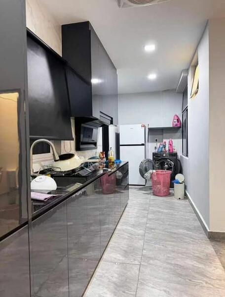 For Sale - Taman Molek Tamans Moleks