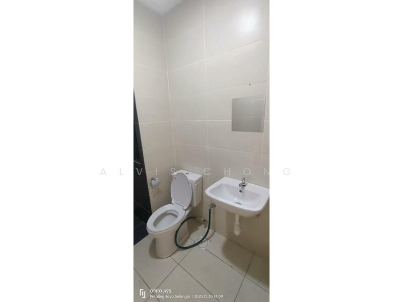 Untuk Disewa - Pacific Star