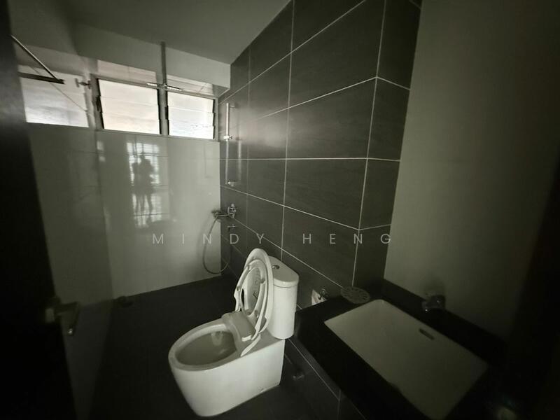 Untuk Dijual - Molek Pulai