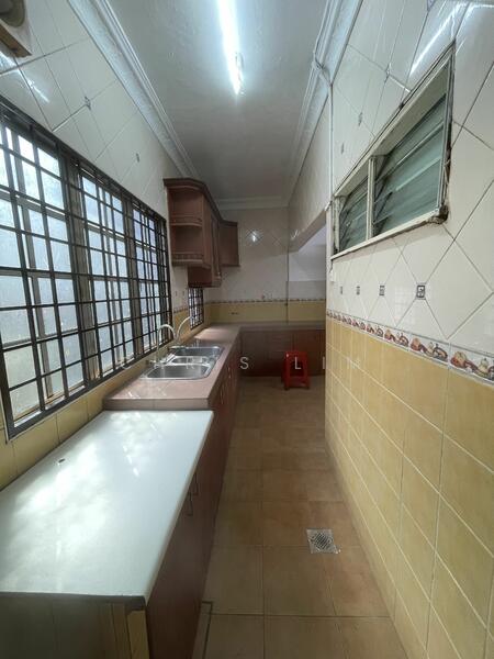 Untuk Disewa - Sri Petaling 2-Storey House for Rent