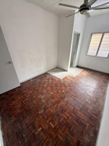 Damai Perdana, 20x70, Facing Northeast, Original Look, Well Maintained untuk Untuk Dijual - RM 650,000, Feb 2026 - PropertyGuru.com.my