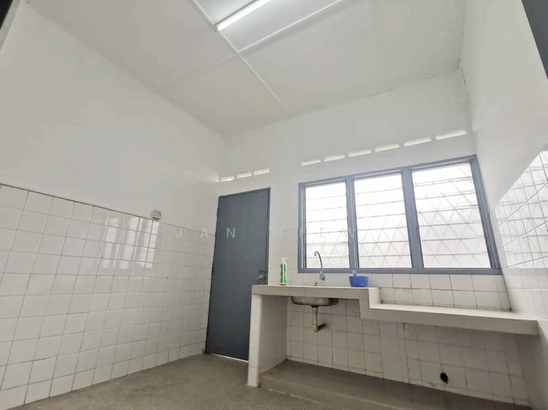 Untuk Disewa - Iris Garden