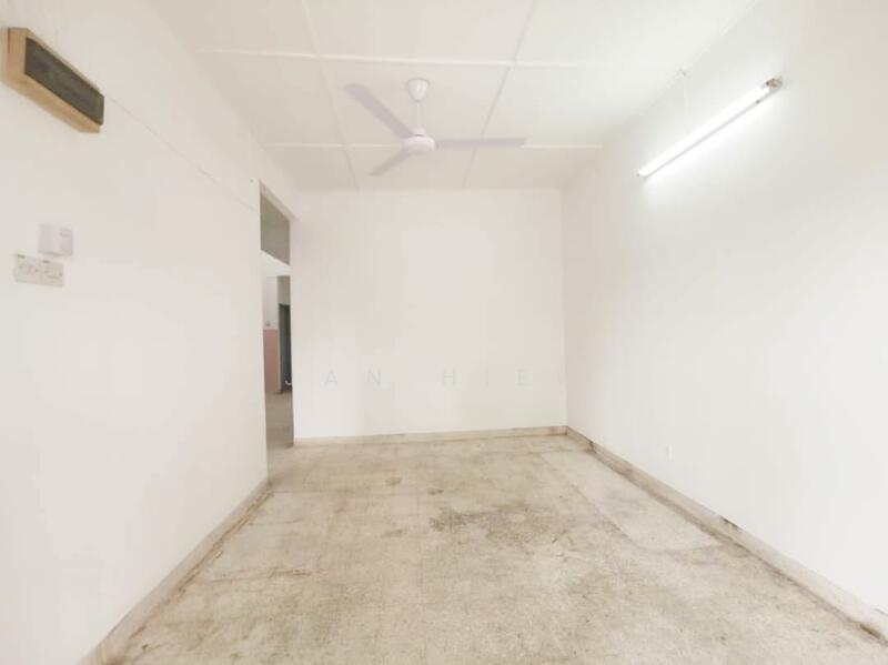 Untuk Disewa - Iris Garden