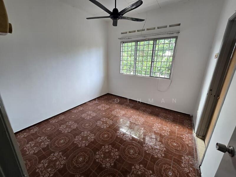 Semi-Detached House for Sale in Taman Tasik Jaya (Senawang) - Azrul Othman - PropertyGuru.com.my