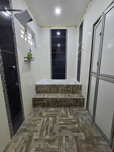 Semi-Detached House for Sale in Taman Tasik Jaya (Senawang) - Azrul Othman - PropertyGuru.com.my