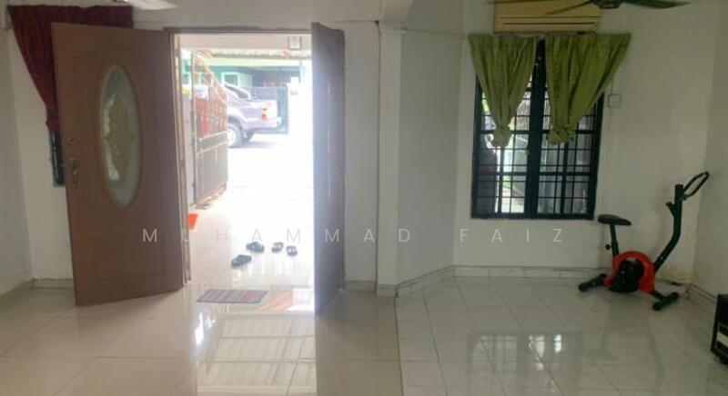 For Rent - Taman Kantan Permai
