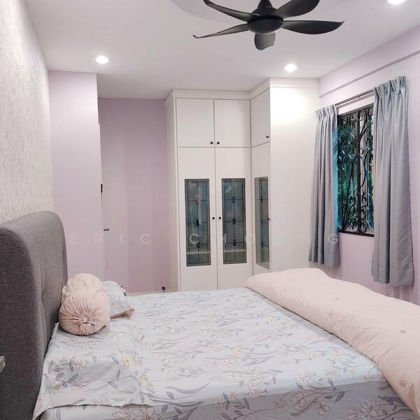 Untuk Dijual - One World 1