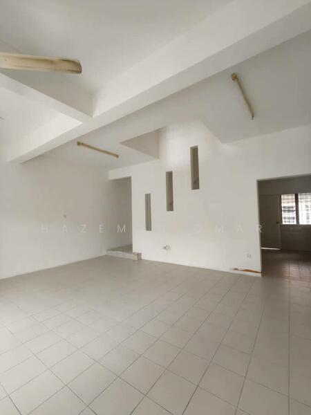 [Newly Refurbished - 20x65] 2-Storey Saujana Utama 3, Saujana Utama untuk Untuk Dijual - RM 459,000, Feb 2026 - PropertyGuru.com.my