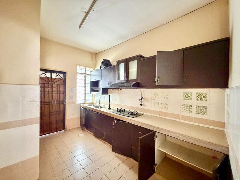 [18x60 - Paling Murah] 2-Storey Terrace Seri Pristana, Saujana Utama untuk Untuk Dijual - RM 400,000, Feb 2026 - PropertyGuru.com.my