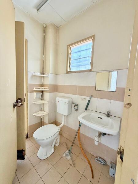 [18x60 - Paling Murah] 2-Storey Terrace Seri Pristana, Saujana Utama untuk Untuk Dijual - RM 400,000, Feb 2026 - PropertyGuru.com.my