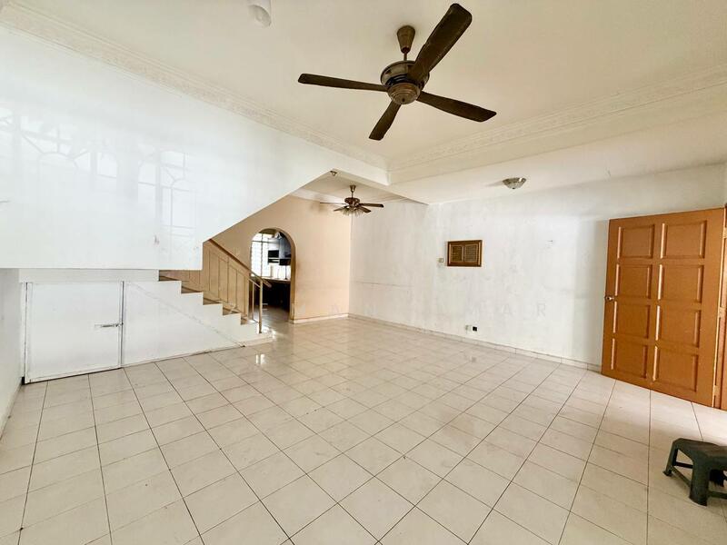 [18x60 - Paling Murah] 2-Storey Terrace Seri Pristana, Saujana Utama untuk Untuk Dijual - RM 400,000, Feb 2026 - PropertyGuru.com.my