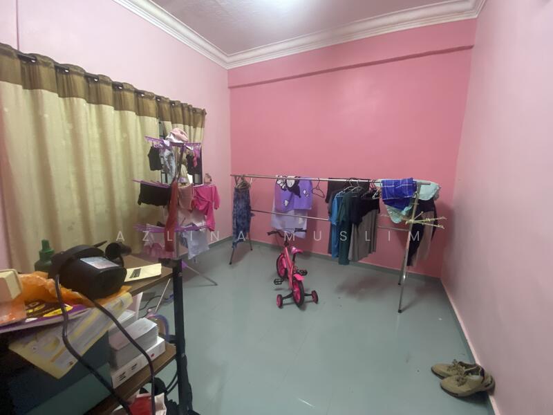 For Sale - Taman Makmur