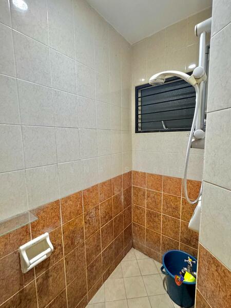 2-storey Terraced House for Sale in Bukit Jelutong (Shah Alam) - Reena Sarif - PropertyGuru.com.my