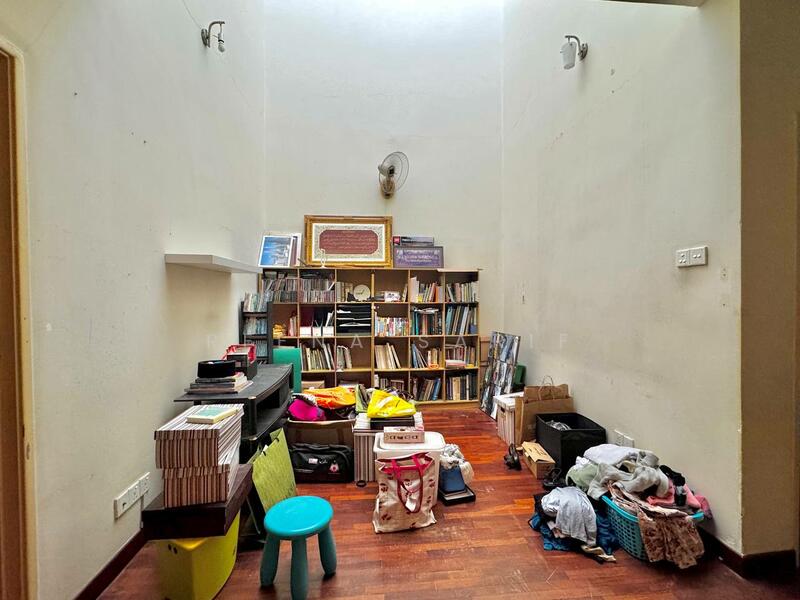 2-storey Terraced House for Sale in Bukit Jelutong (Shah Alam) - Reena Sarif - PropertyGuru.com.my