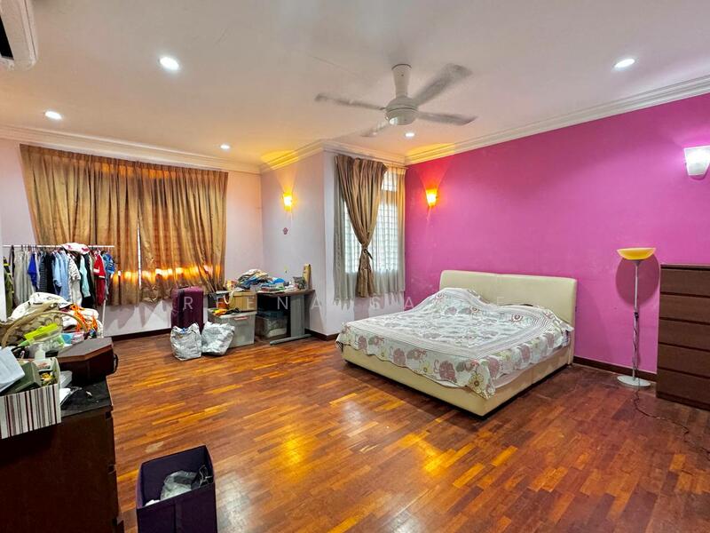 2-storey Terraced House for Sale in Bukit Jelutong (Shah Alam) - Reena Sarif - PropertyGuru.com.my