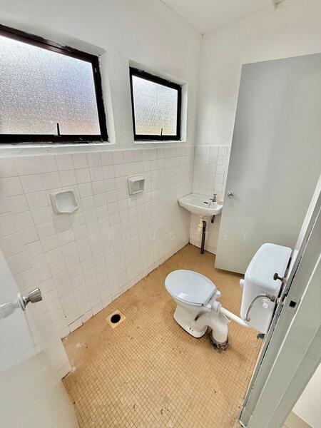 Untuk Dijual - Kluang Kluangs