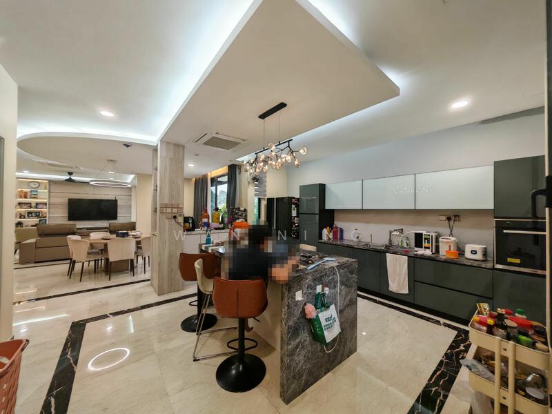 For Sale - Ponderosa green Semi D ( Corner)