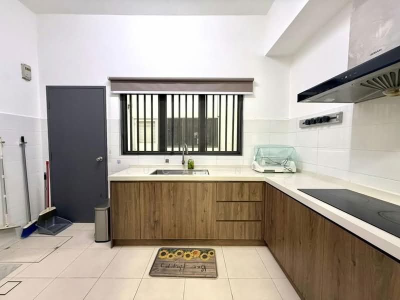 2-storey Terraced House for Sale in Setia Indah (Setia Alam) - Lucas Ng - Kitchen - PropertyGuru.com.my