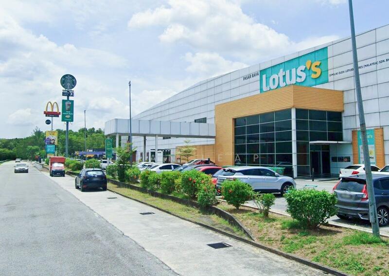 For Sale - Bandar Bukit Puchong 3 Storey Shop 22x80