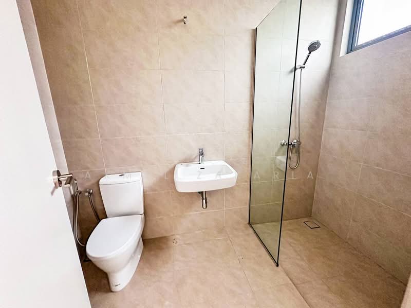 Semi-Detached House for Sale in Shah Alam (Selangor) - Akmal Zakaria - PropertyGuru.com.my