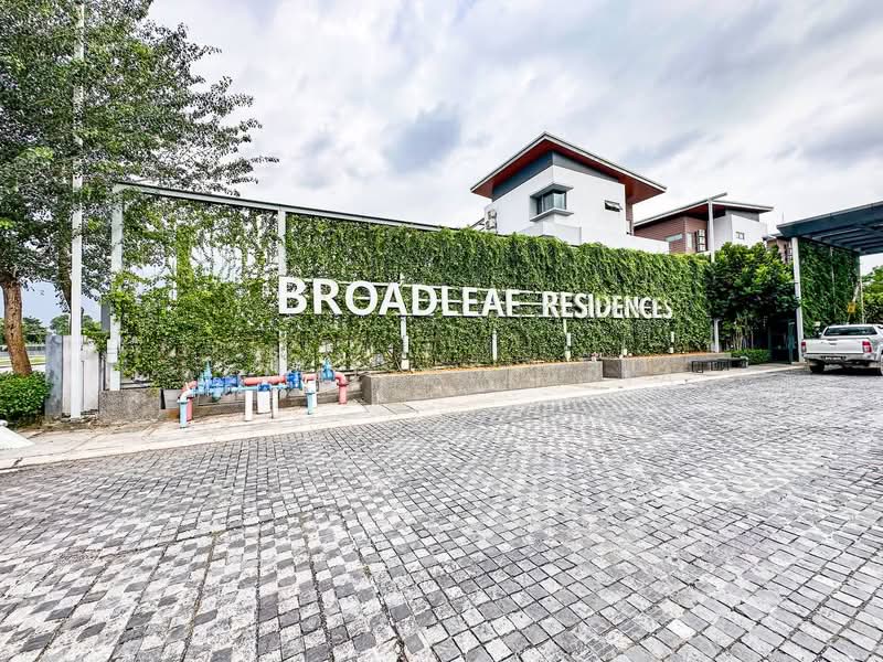 Semi-Detached House for Sale in Shah Alam (Selangor) - Akmal Zakaria - PropertyGuru.com.my