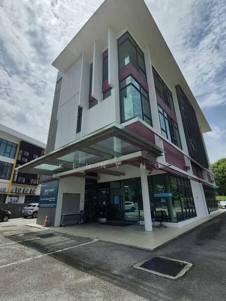 For Rent - Commercial bungalow at Kota Kemuning