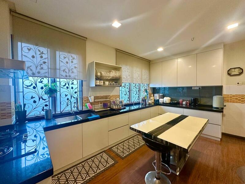 For Sale - Bandar Seri Putra