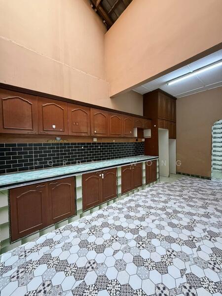 For Sale - Jalan Anggerik, Taman Johor Jaya, End Lot