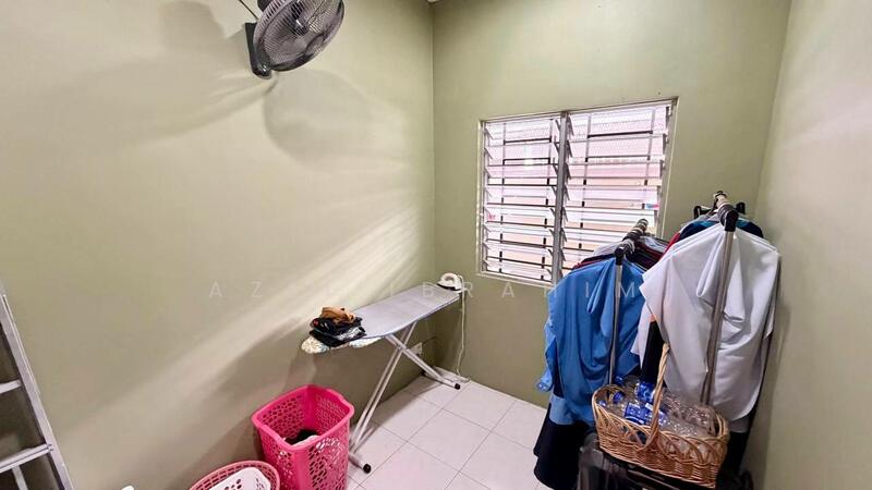 1-storey Terraced House for Sale in Bandar Saujana Putra (Tanjong Duabelas) - Azli Ibrahim - PropertyGuru.com.my