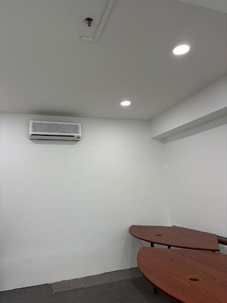 For Rent - Amcorp Mall