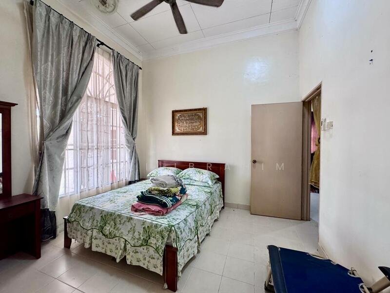 Untuk Dijual - Antara Gapi Serendah