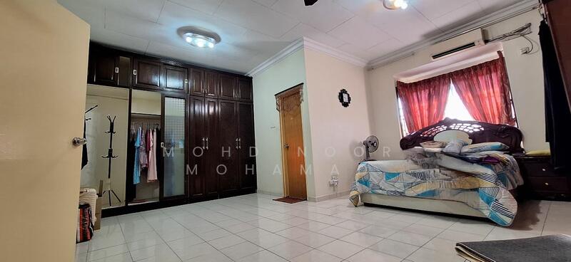 For Sale - 2-storey Terrace House at Seksyen 7